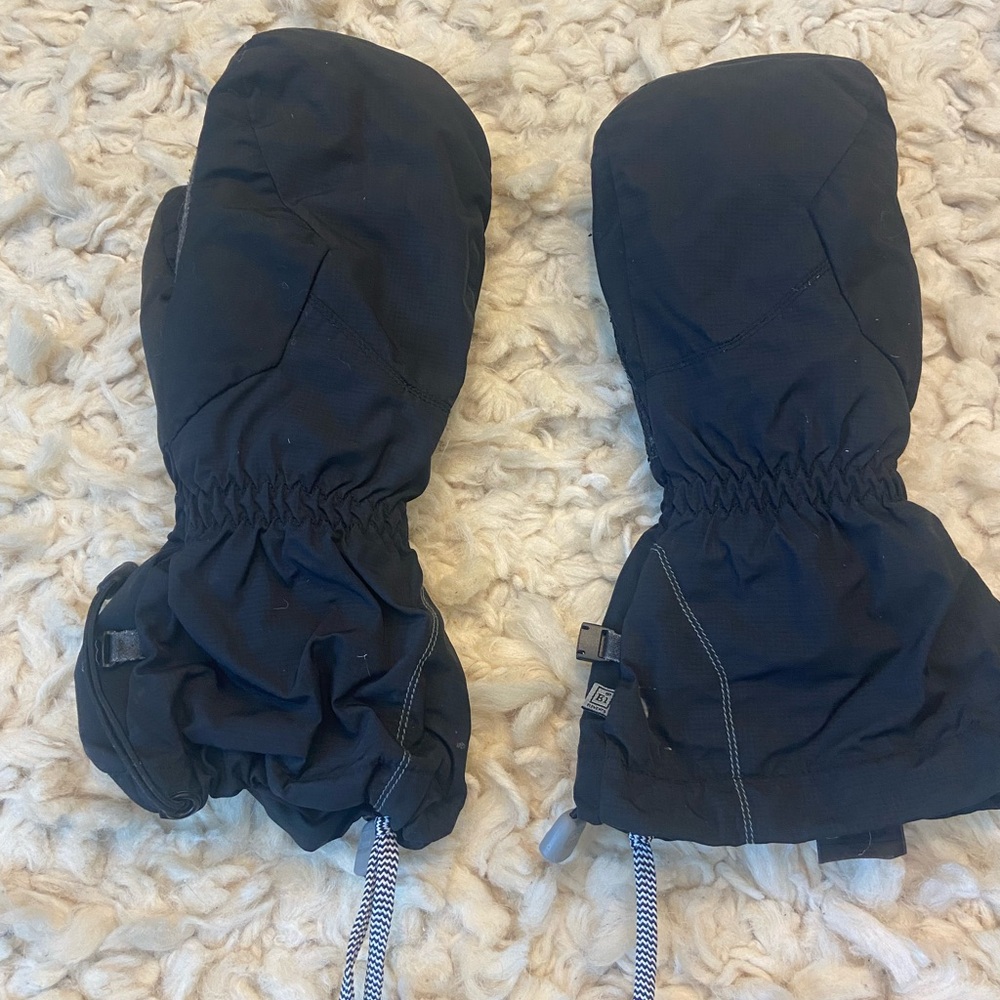 Black Winter Mittens